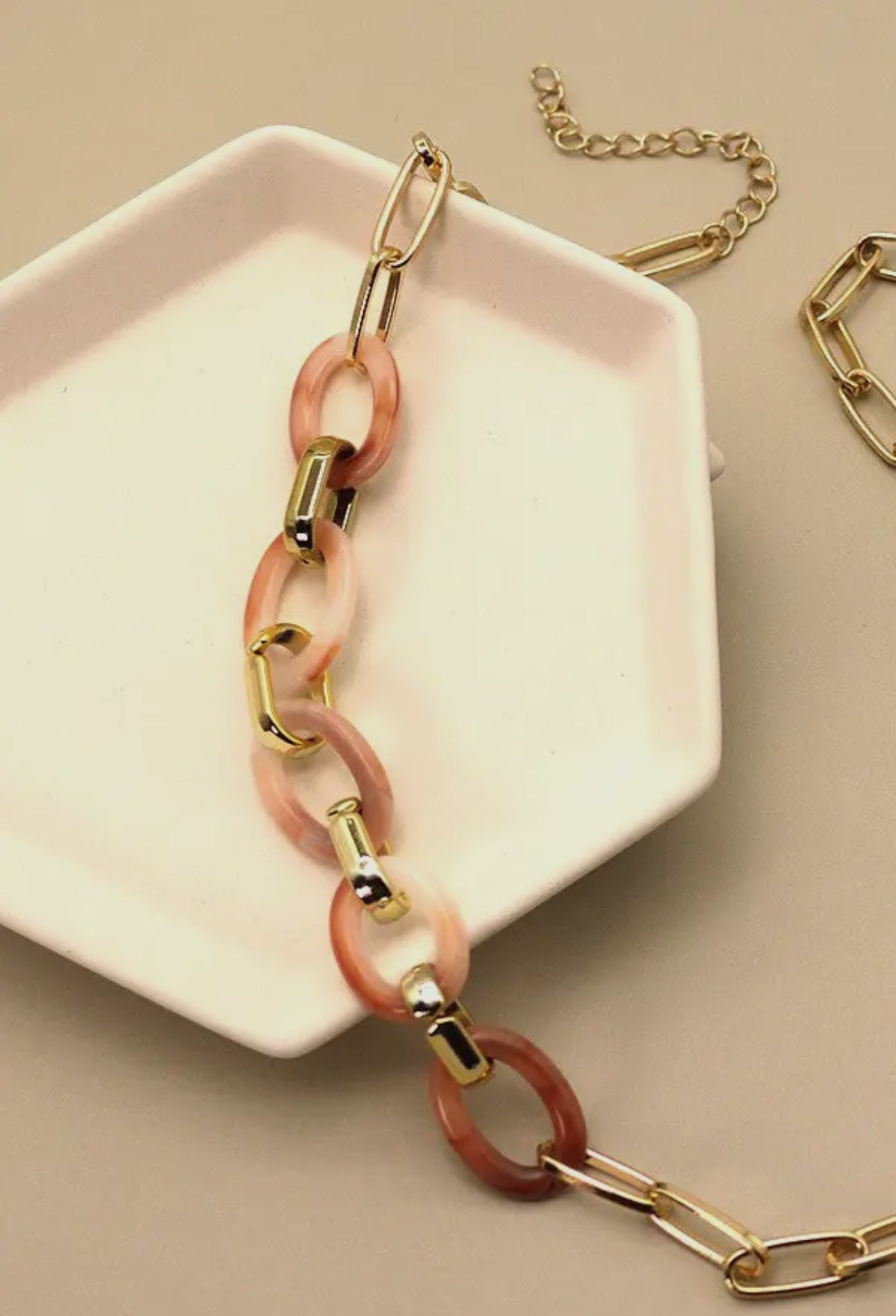 Mixed Acrylic Oval Link