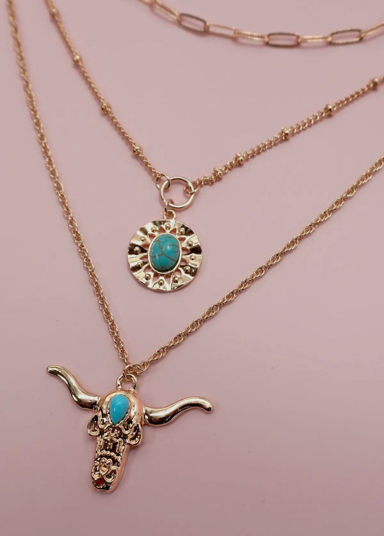 Turquoise Bull Head Circle Pendant Layered Necklace